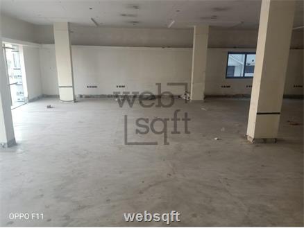 Commercial building for Rent